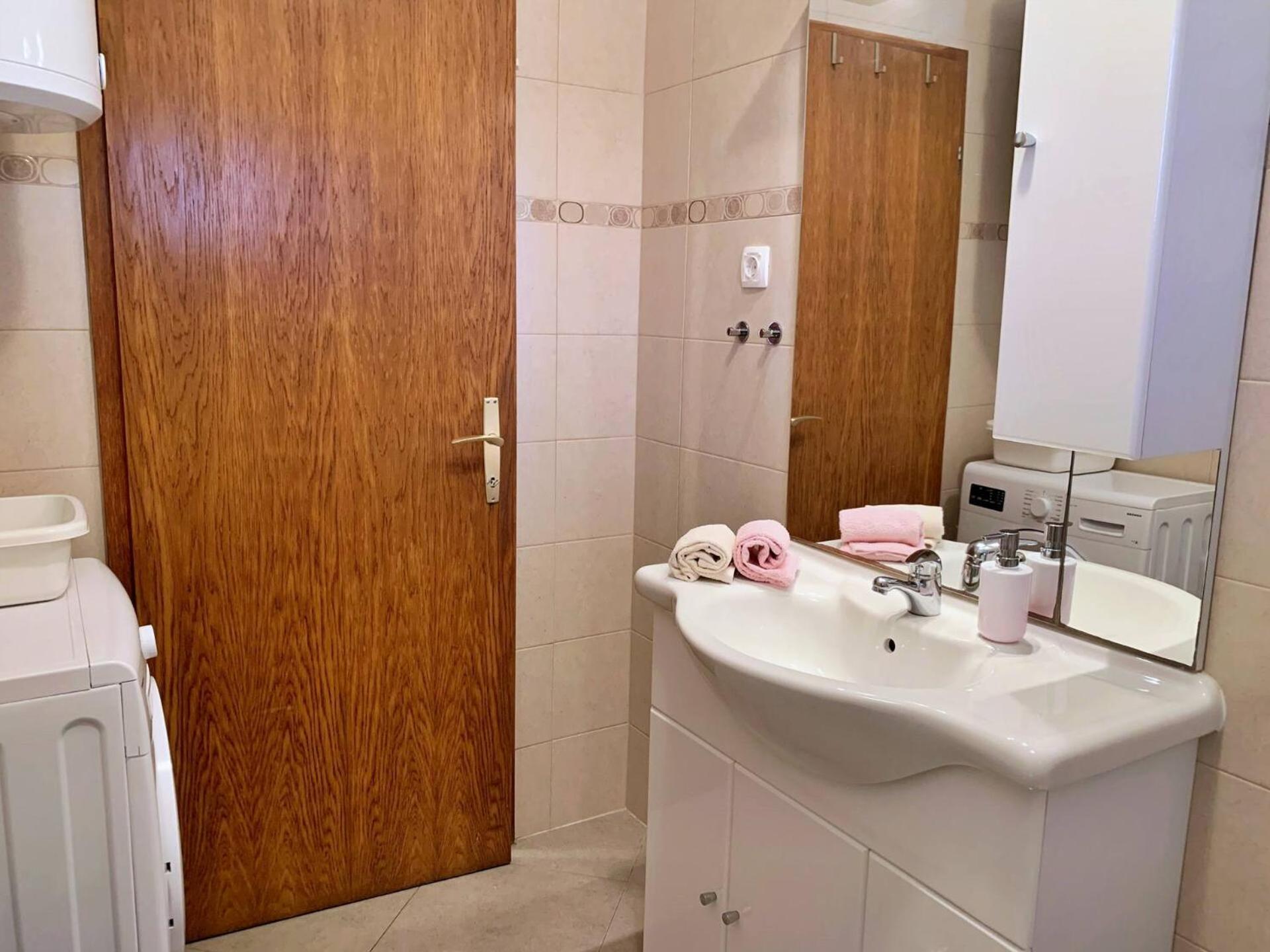 Apartments Viola ชิโล ภายนอก รูปภาพ