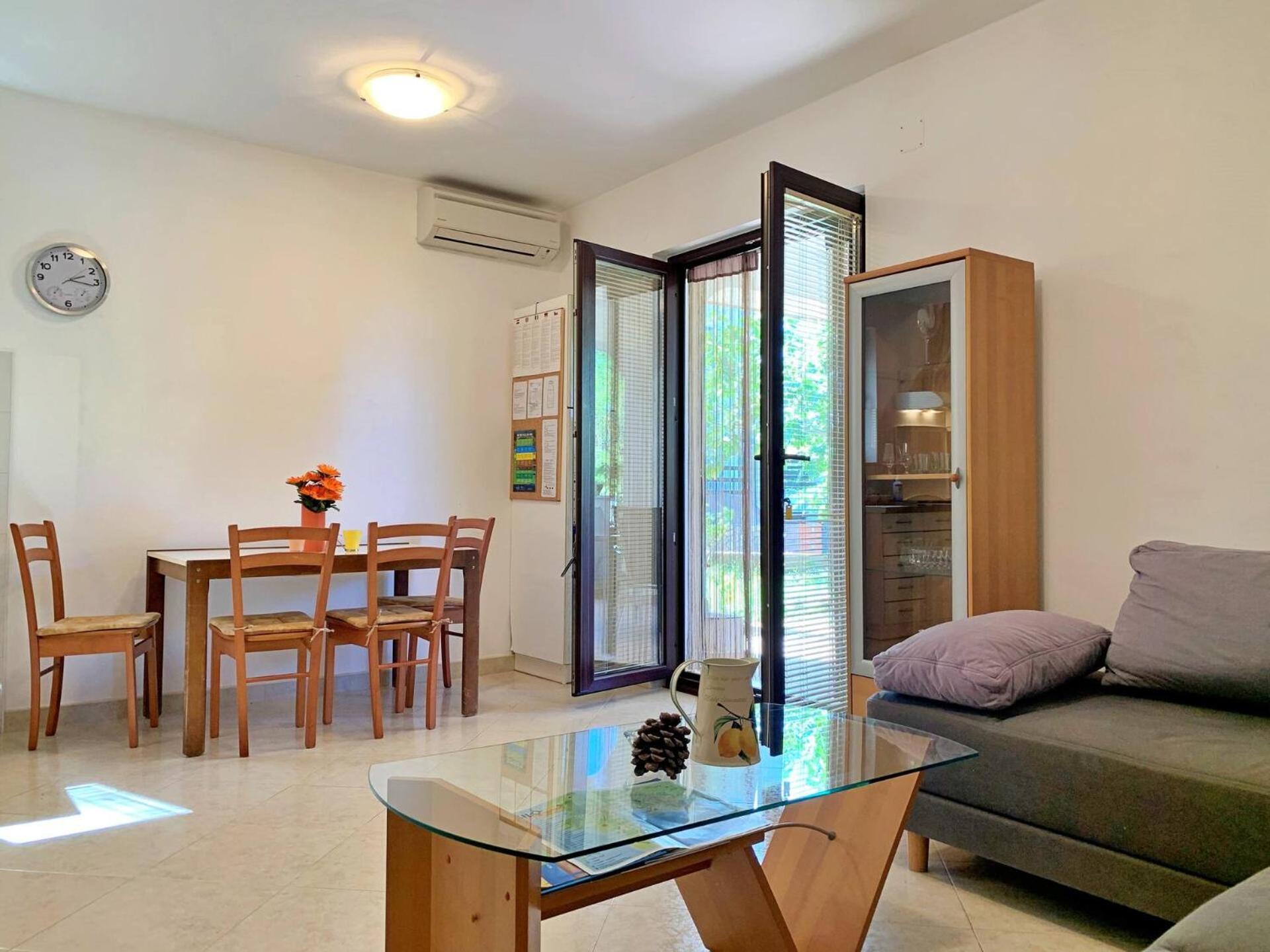 Apartments Viola ชิโล ภายนอก รูปภาพ